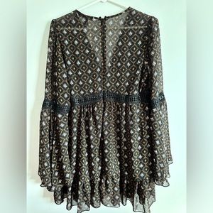 Boho flowy long sleeve dress